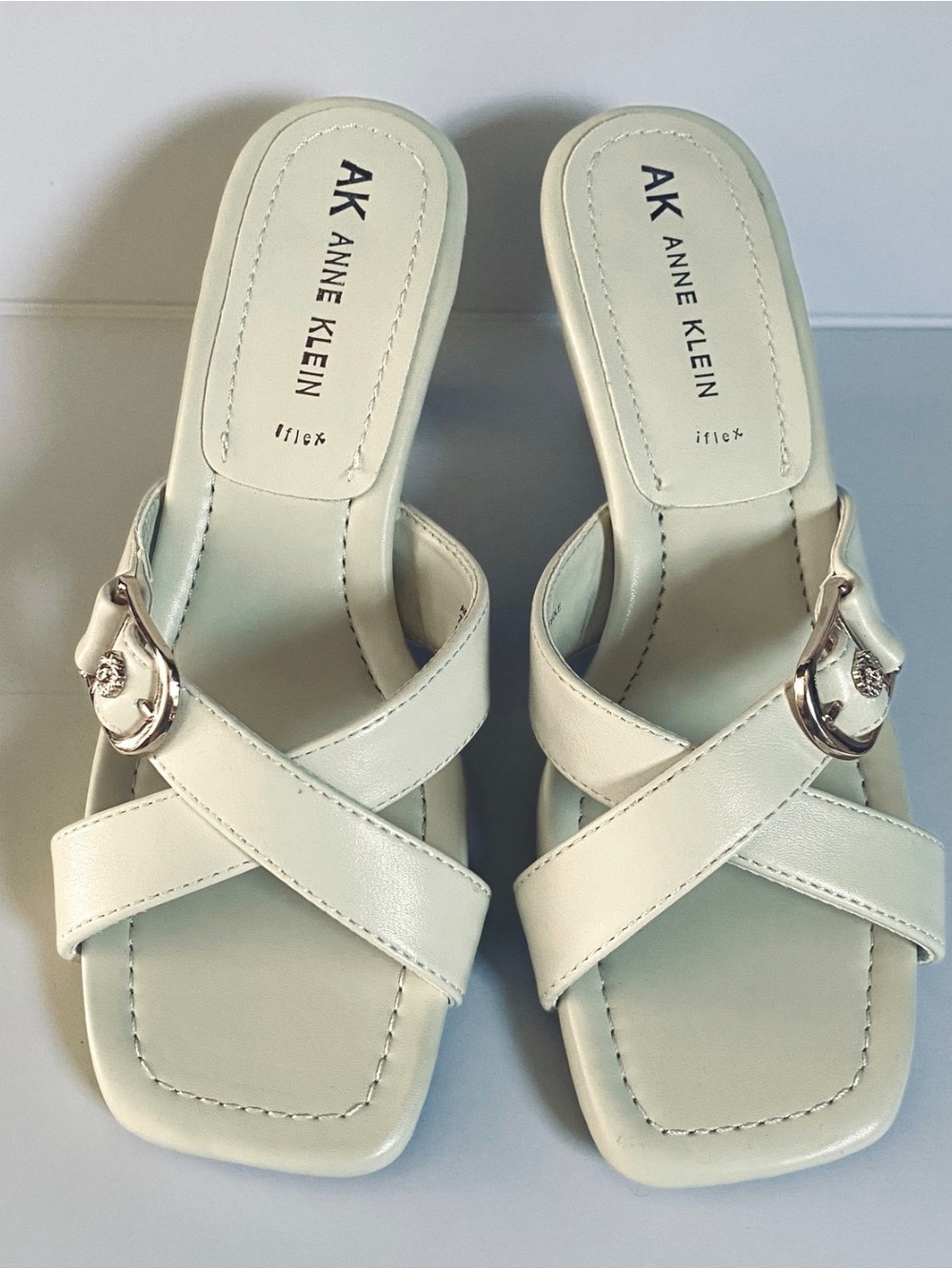 Anne Klein Cream Jassie Slide Sandal Size 7M - Picture 4 of 10